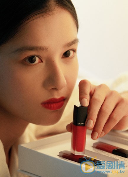 张婧仪活动照图片