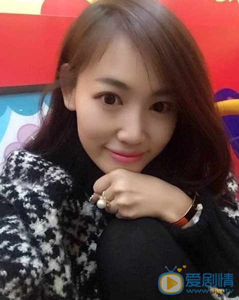 马蓉甜美自拍照 马蓉高清写真_马蓉高清剧照