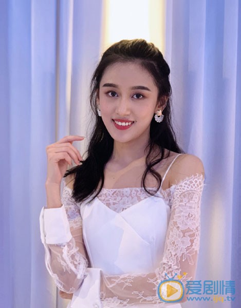 李源冰性感照图片 李源冰高清写真_李源冰高清剧照