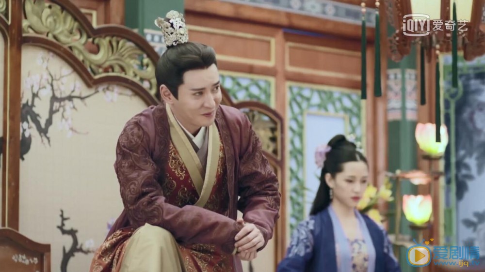 锦衣之下严世蕃是由谁饰演的？他是一个怎样的人？