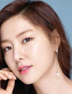 爱的迫降李政赫未婚妻身份是什么？李政赫未婚妻扮演者是谁？