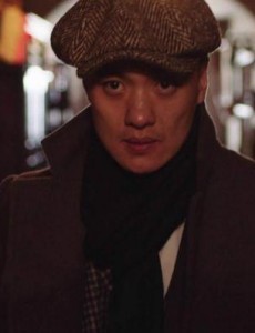 新世界周一围扮演什么角色？他最后结局是什么？