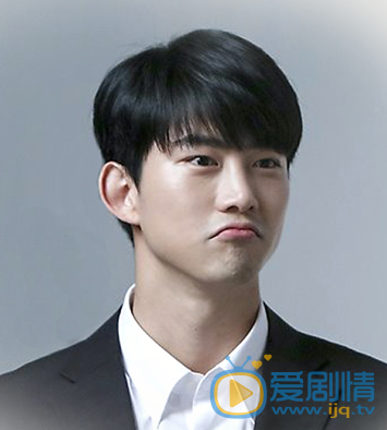 The Game:向着零时金泰平剧照 QQ截图20200215170246