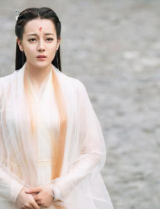 《三生三世枕上书》中为什么东华帝君只对对凤九动情呢？
