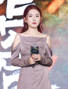 热依扎直面怒怼恶评？她究竟经历了什么？