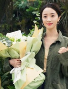虫图腾是根据小说改编的吗？改编自什么原著小说？