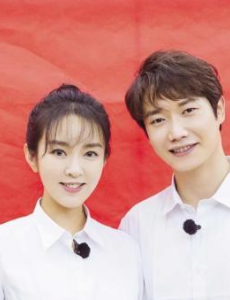 婚前21天刘泳希李嘉铭领证遭质疑？