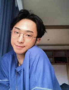 伊能静儿子女装照，十分性感妩媚引起强烈反响