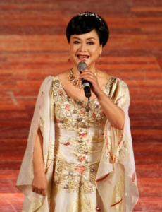 李谷一丈夫去世，晒旧照缅怀