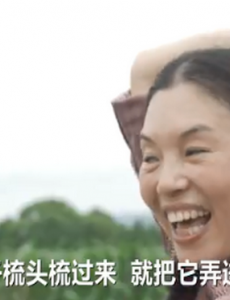 农民夫妻田间跳自创舞，却跳成了爆款