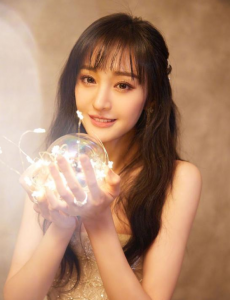 粉丝集体抵制郑爽演影版花千骨并发话请珍惜羽毛