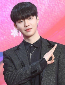 林煐岷退团，以后组合以4人形式活动