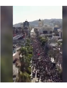 航拍洛杉矶万人游行,抗议什么时候才能结束