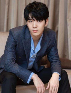 仝卓身份造假事件关系网，太庞大