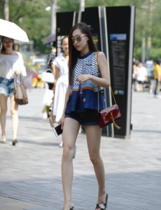 微胖身材也可以搭配出精致感觉