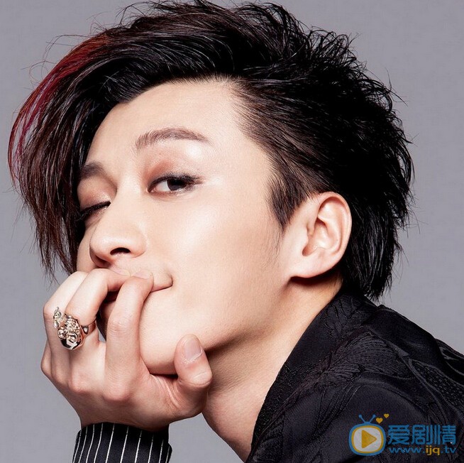 乔任梁写真  乔任梁个人高清写真