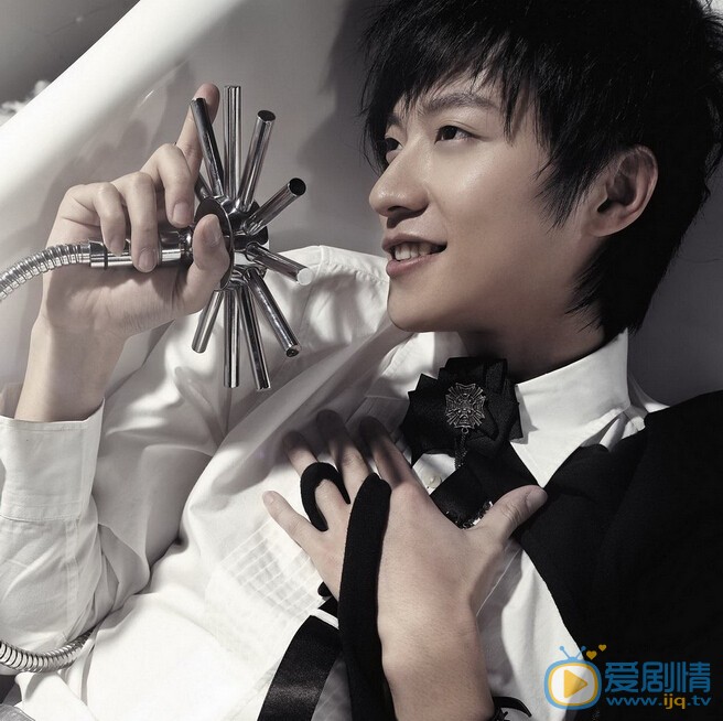 乔任梁写真  乔任梁个人高清写真