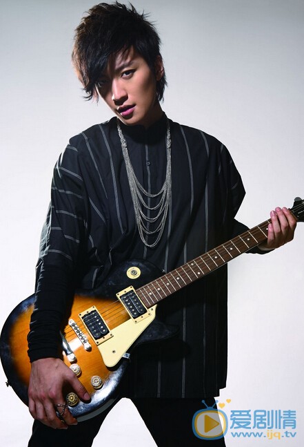 乔任梁写真  乔任梁个人高清写真