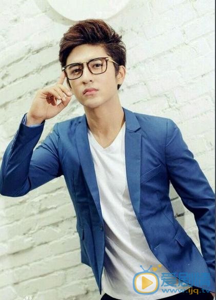 米热个人写真 米热个人资料介绍简介米热高清照片