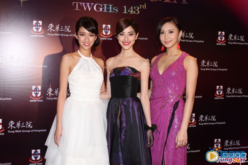 陈凯琳 设计师何国钲举办婚纱时装展和晚宴,邝美云、马德钟夫妇、陈法蓉、陈凯琳一家、谷祖琳、丁子高、赵茜、盛品儒及女友蔡一凤等亮相。活动以五十年代服饰为主题。