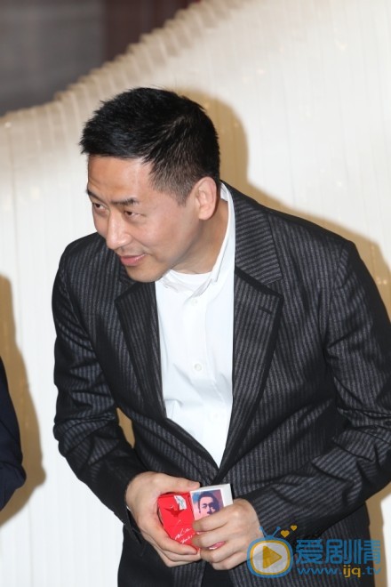 唐鹤德