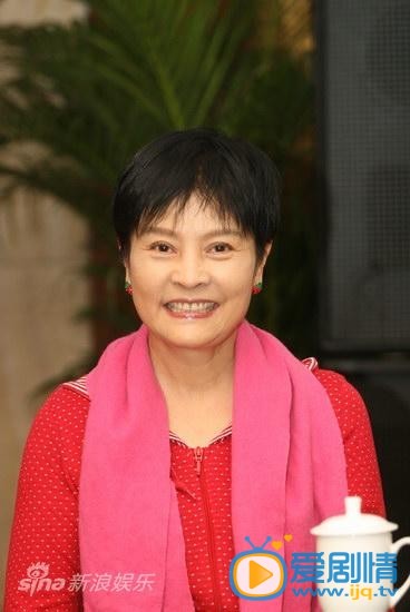  梁丹妮写真