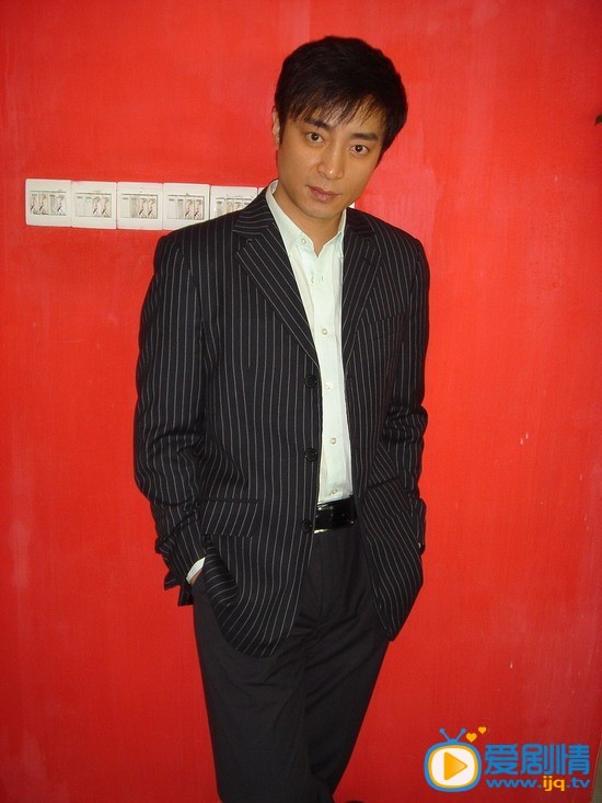 何中华早期写真  何中华写真