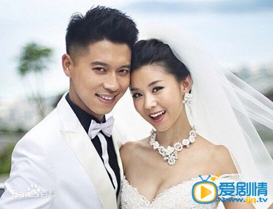 王雷李小萌王雷结婚照 李小萌王雷结婚照