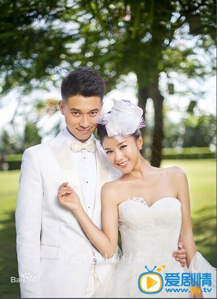 王雷李小萌王雷结婚照 李小萌王雷结婚照