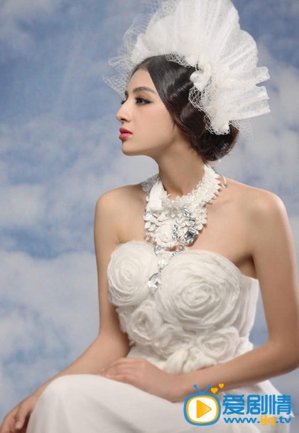 麦迪娜个人写真 麦迪娜高清写真_麦迪娜高清剧照