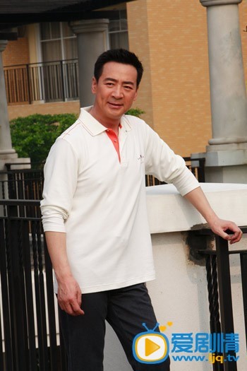    寇振海剧照