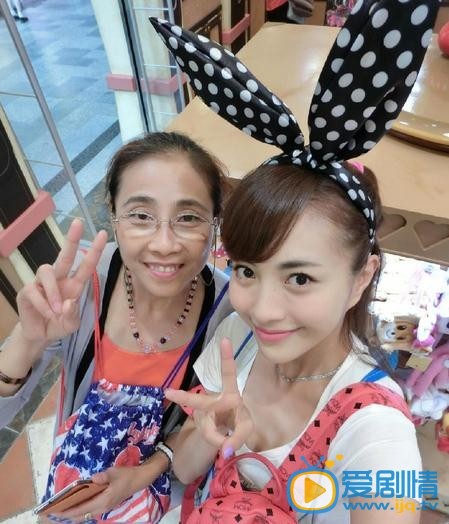 包文婧素颜照 包文婧素颜照
