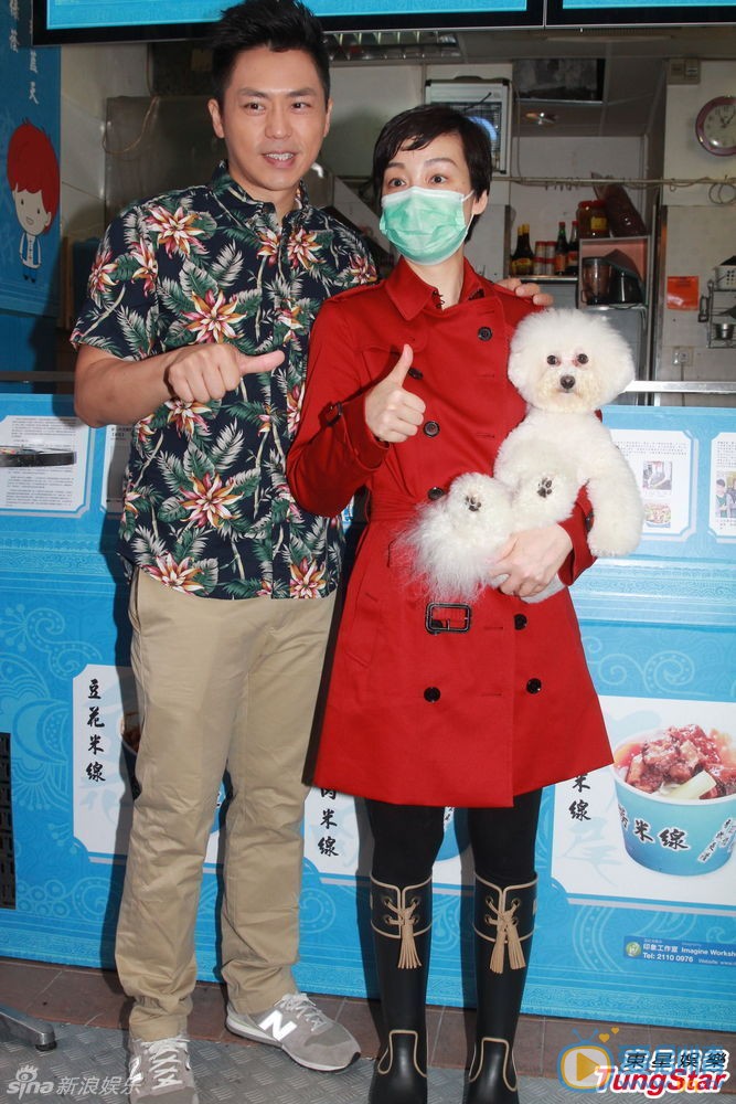 江美仪活动照 江美仪高清写真 江美仪生活照 江美仪和森美 江美仪与森美出席活动，素江美仪手抱爱狗现身，做完激光去斑的美仪特意戴上口罩，但仍外露点点焦痕。她表示这次放长假直至九月，打算每个月去一趟旅行。