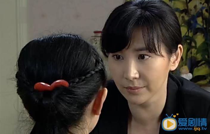 特警力量龙莎莎剧照 