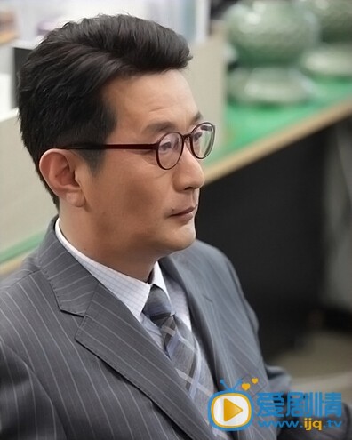 制作人张仁表剧照 制作人张仁表剧照