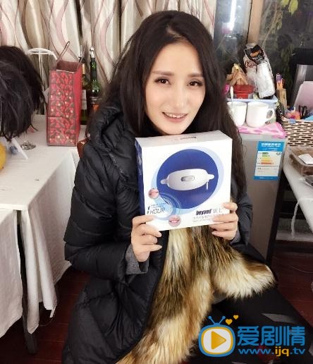万美汐生活照 万美汐生活照