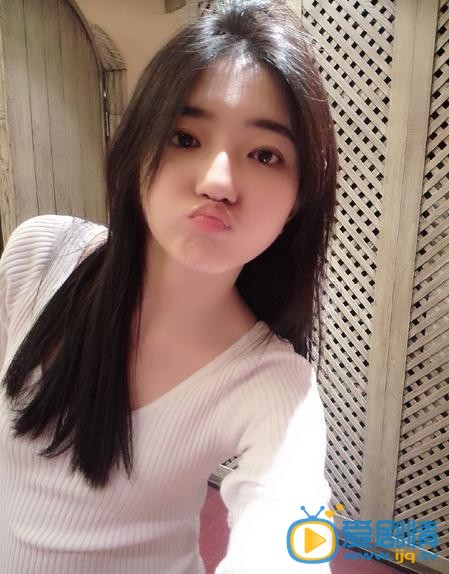 白卉子生活照 白卉子高清写真_白卉子高清剧照