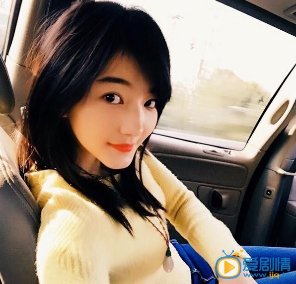 白卉子生活照 白卉子高清写真_白卉子高清剧照