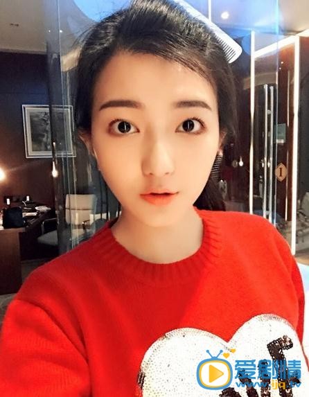 白卉子生活照 白卉子高清写真_白卉子高清剧照