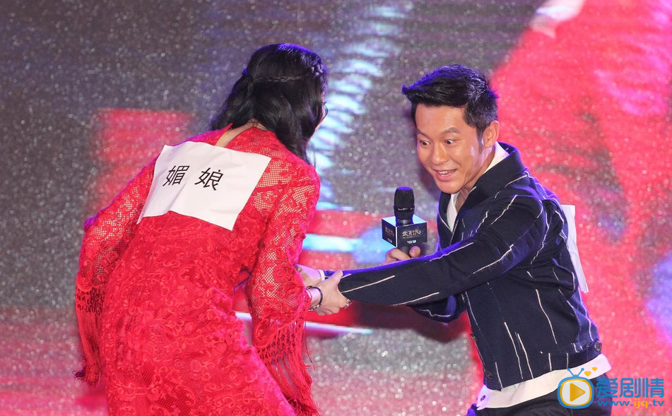 范冰冰和李晨亲密照 范冰冰李晨亲密照