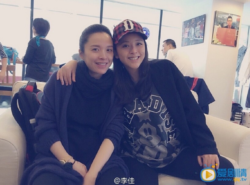 李佳生活照 李佳高清写真_李佳高清剧照