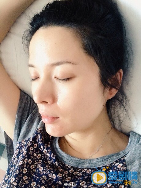 李佳生活照 李佳高清写真_李佳高清剧照