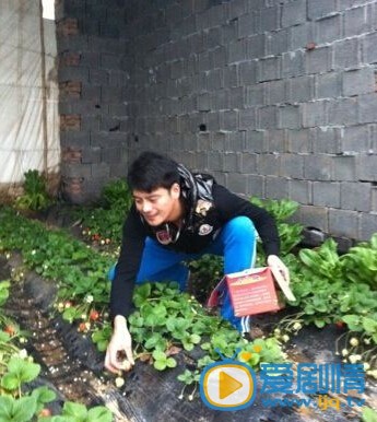 李丞峰生活照 李丞峰高清写真_李丞峰高清剧照