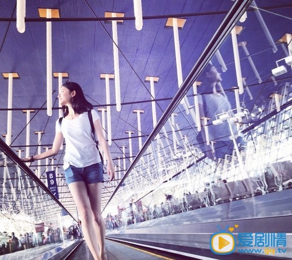 李茜公路写真 李茜高清写真_李茜高清剧照