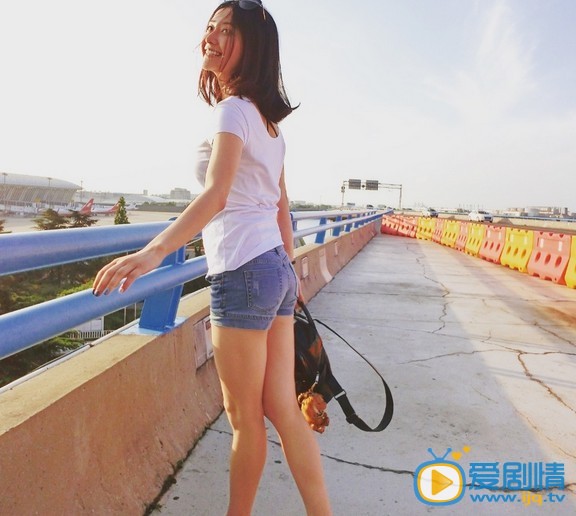 李茜公路写真 李茜高清写真_李茜高清剧照