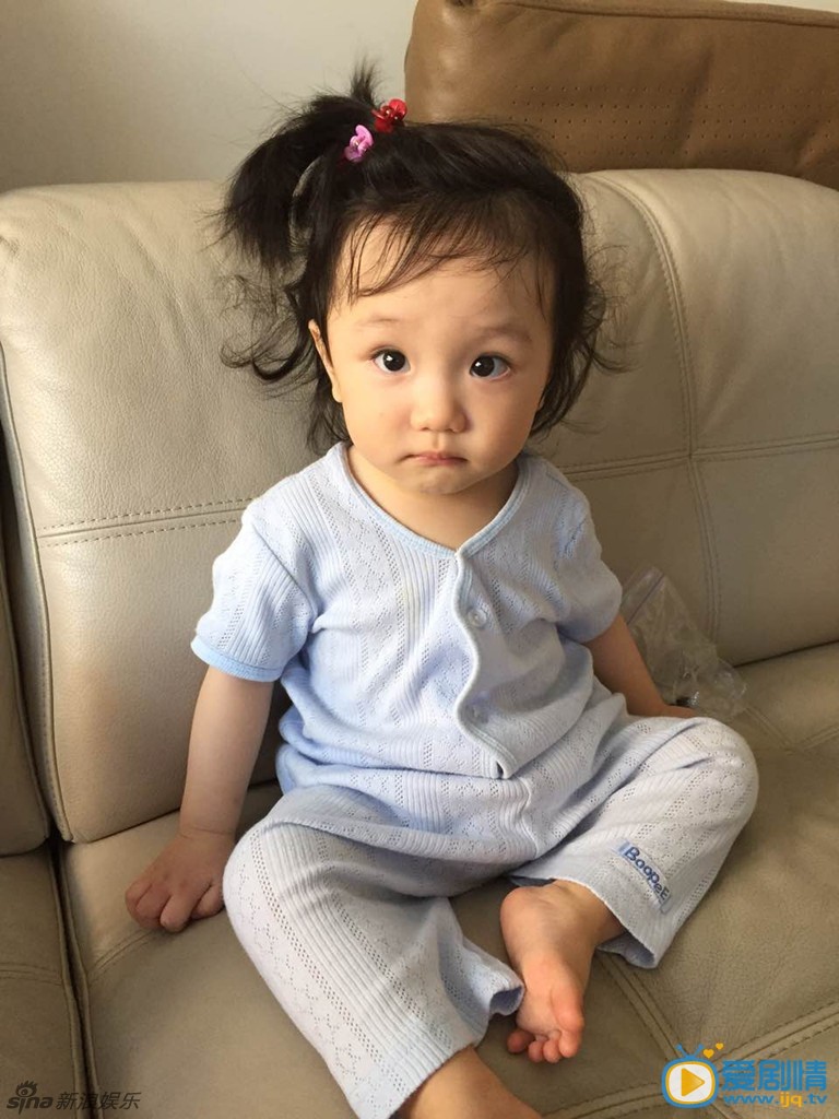 张丹峰爱女照片 张丹峰高清写真_张丹峰高清剧照