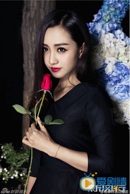 杨蓉个人写真 杨蓉个人资料介绍简介杨蓉生活照