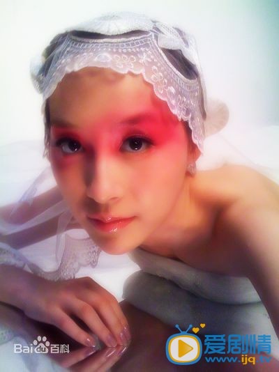 董艺薇写真 写真