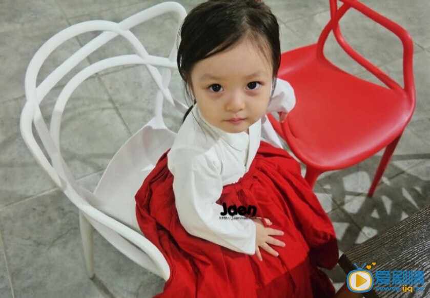 金在恩韩服美照 金在恩高清写真_金在恩高清剧照