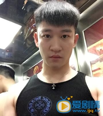 曹云金生活照 曹云金生活照